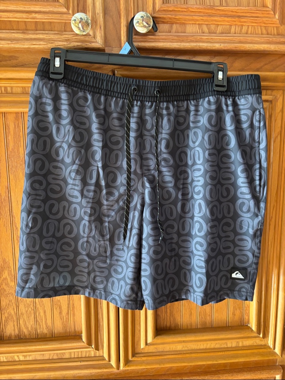 Quiksilver Men's Black and Gray Patterned Swim Shorts